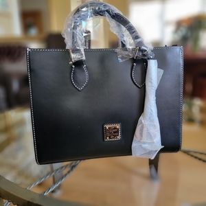 Dooney & Bourke NWT Belmar 30 Janine Satchel